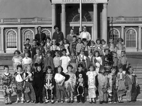 A class of kindergarten, 1955-56