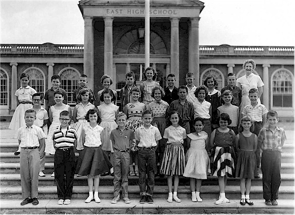 Mrs. Drake's 4th grade class, 1958-59