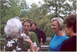 oct12004ah.jpg (26586 bytes)